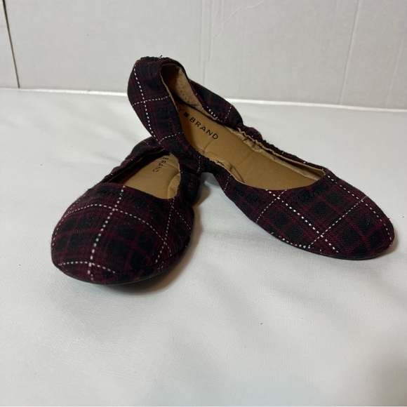 Lucky Brand Erin Plaid Ballet Flats Slip On Burgundy/blk/wht Fabric Shoes Sz 8M - Picture 1 of 9
